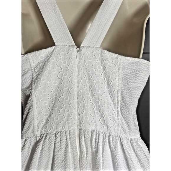 Lilly Pulitzer Size 8 White Eyelet Seersucker Dress Embroidered Pockets Cotton - Picture 11 of 11